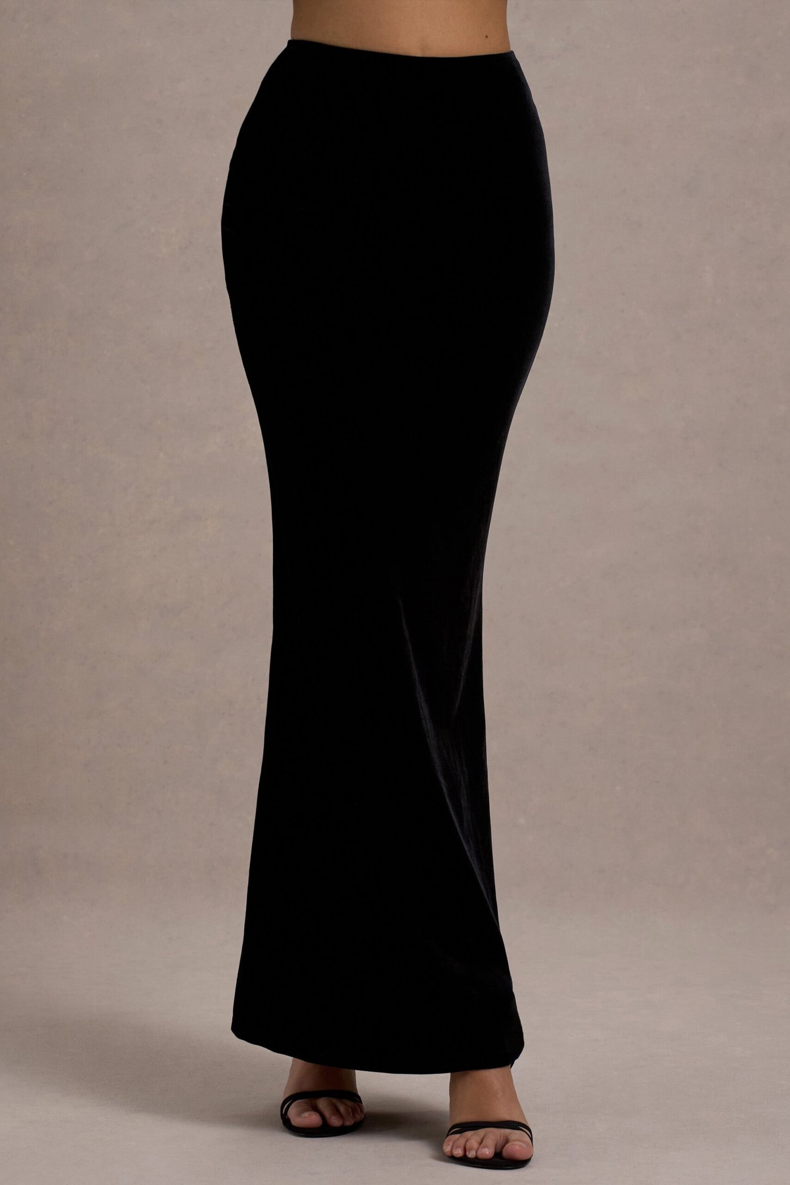 Alize | Black Velvet Split Maxi Skirt - Image 3